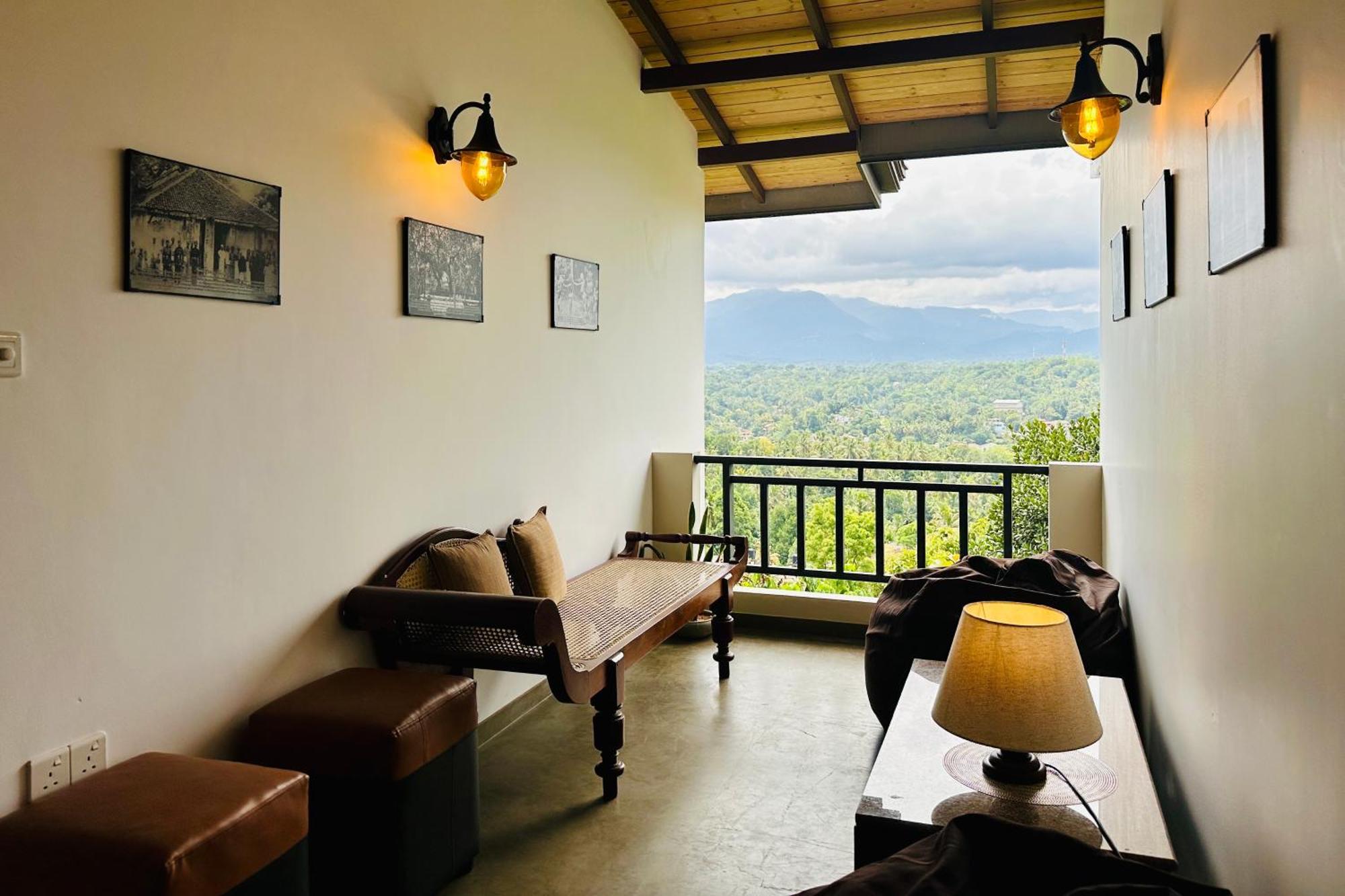 The Hills By First Team Hotel *