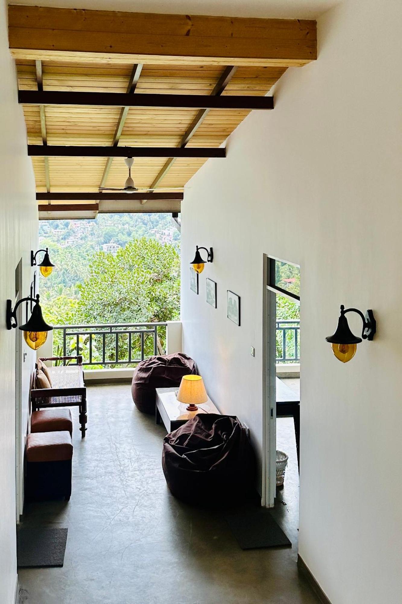 Hotel The Hills By First Team Kandy